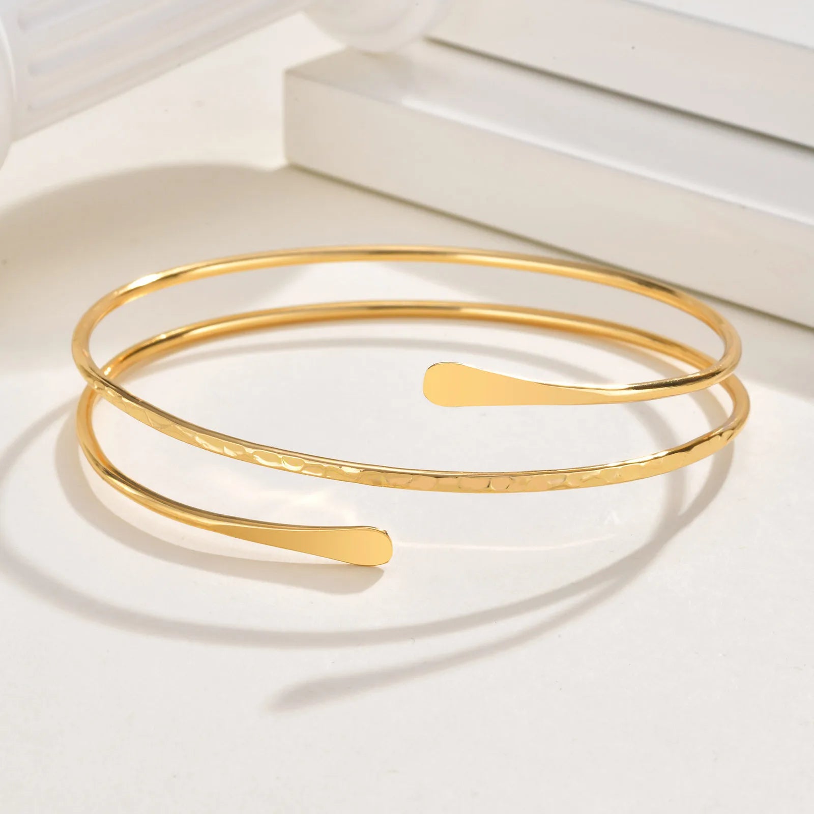 Bracelet Manchette Haut de Bras Minimaliste – Plaqué Or & Argent pour Femme
