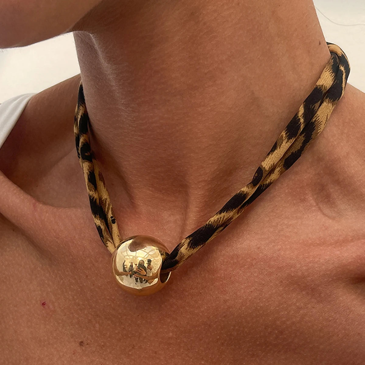KunJoe 7 Styles Metal Starfish Conch Heart Pendant Necklace Women Leopard Pattern Soft Cotton Velvet Short Choker Neck Chain