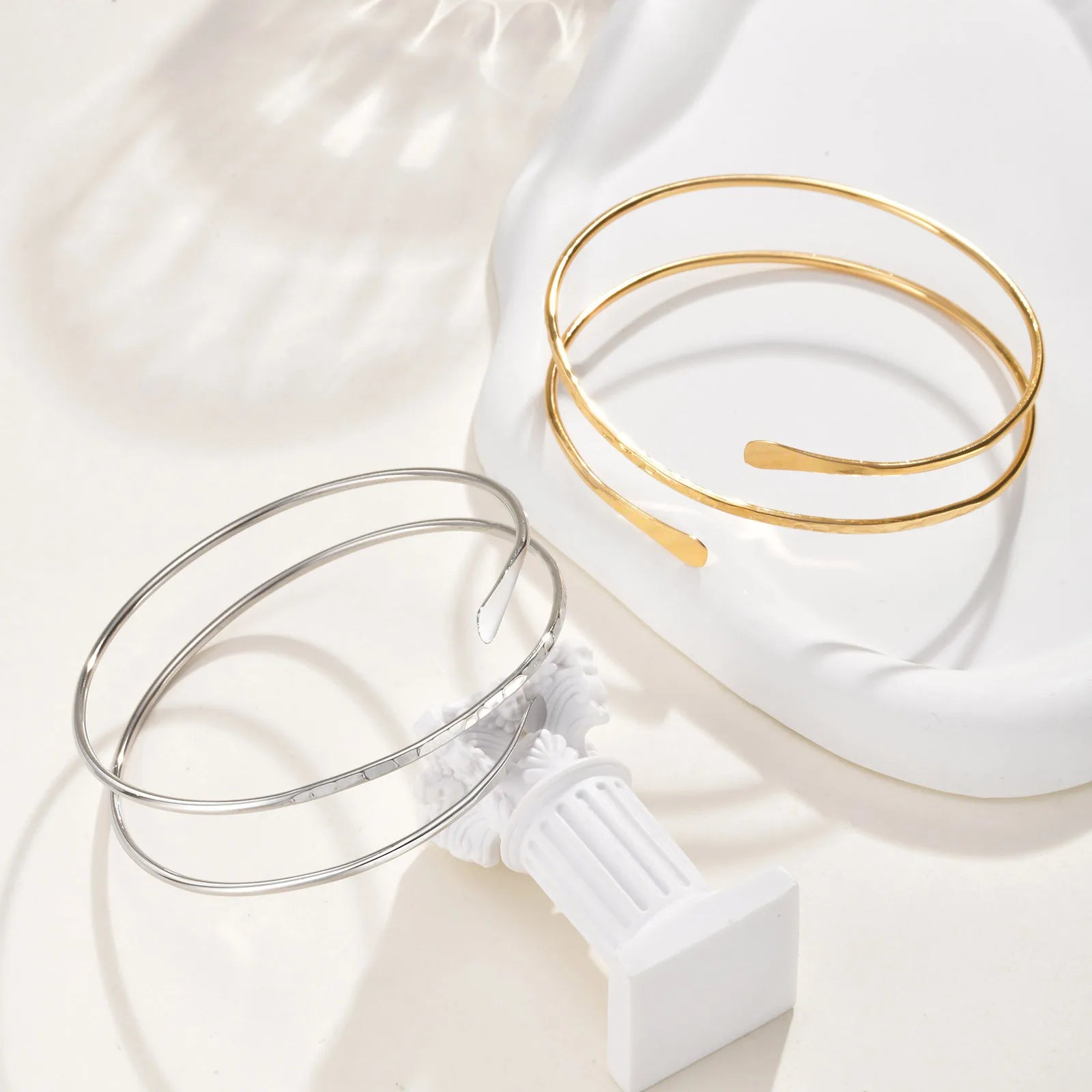 Bracelet Manchette Haut de Bras Géométrique – Plaqué Or & Argent Ajustable